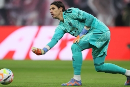 یان زومر دروازه‌بان بایرن مونیخ 