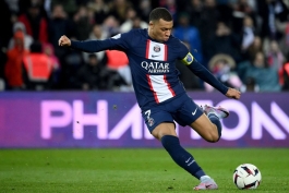 کیلیان امباپه مهاجم پاری سن ژرمن