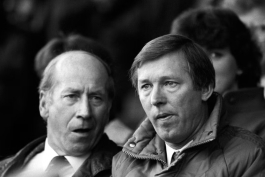 سر الکس فرگوسن - سر بابی چارلتون