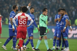 اولین عکس‌العمل داور جنجالی؛ موعود بنیادی فر به قضاوت دربی ۱۰۲ واکنش نشان داد + عکس