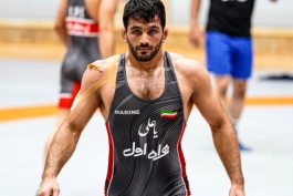 کشتی گیر قهرمان ایران