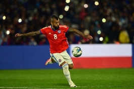 آرتورو ویدال در بازی اروگوئه و شیلی در مقدماتی جام جهانی 2026؛ سال 2023
