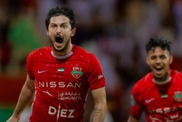 عکس از سردار آزمون بعد از گل برای شباب الاهلی