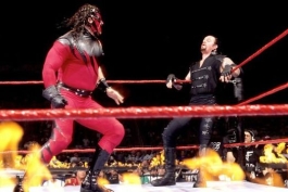 کین، ستاره دنیای کشتی کج و WWE و آندرتیکر 