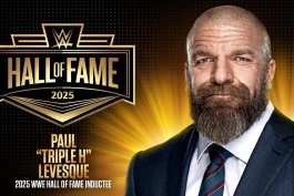  سورپرایز Triple H - شاون مایکلز و آندرتیکر - تاریخ مراسم WWE Hall of Fame - واکنش Triple H به ورود به تالار مشاهیر