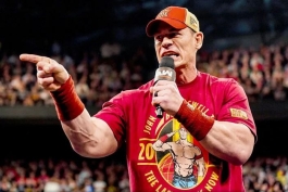 جان سینا، ستاره کشتی کج WWE و هالیوود در شوی ماندی نایت راو