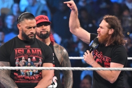 سمی زین، جیمی اوسو و رومن رینز، ستارگان کشتی کج و اعضای گروه بلادلاین WWE