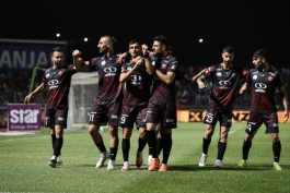 عکس از خوشحالی علی علیپور و بازیکنان پرسپولیس پس از گل به مس رفسنجان