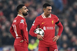 ترنت الکساندر آرنولد و محمد صلاح در پیراهن لیورپول 