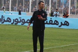 لیگ برتر فوتبال - مشکی پوشان