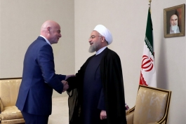 رئیس جمهور ایران در کنار رئیس فیفا