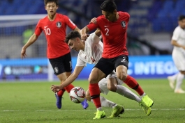 بازیکن کره جنوبی-بازیکن فلیپین-جام ملت های آسیا
