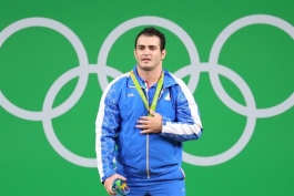قهرمان المپیک-قهرمان وزنه برداری-ملی پوش وزنه برداری ایران