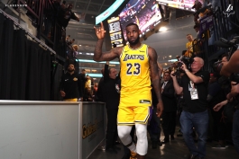 لس آنجلس لیکرز- سکرامنتو کینگز- مسابقات NBA- بسکتبال NBA- بسکتبال آمریکا