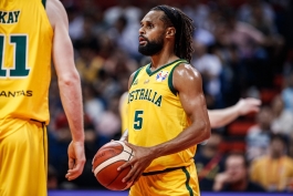 پتی میلز- تیم ملی بسکتبال استرالیا- تیم ملی بسکتبال جمهوری دومینیکن- جام جهانی بسکتبال