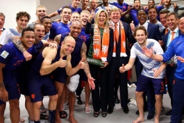 دلی بلیند-آرین روبن-پادشاه هلند