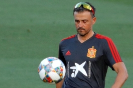 spain-اسپانیا-سرمربی