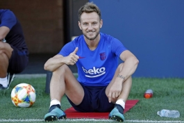 barcelona-بارسلونا-هافبک-کرواسی