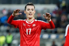 سوئیس-مهاجم زنان سوئیس-فوتبال بانوان-Switzerland 