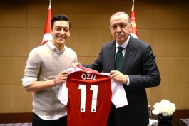 رییس جمهور ترکیه- هافبک آرسنال- آرسنال- Mesut Ozil