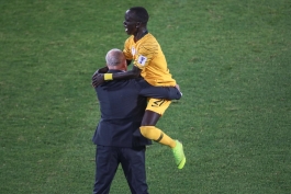شادی گل جواهر سیاه استرالیا پس از گلزنی برابر سوریه (عکس) - awer mabil scoring against syria