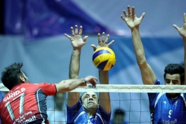 لیگ برتر والیبال؛ پیروزی بزرگ شهرداری ورامین بر خاتم اردکان و ادامه صدرنشینی - Iran Volleyball League
