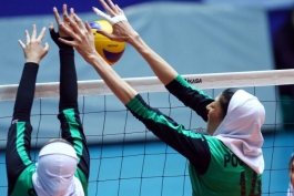 لیگ برتر والیبال بانوان؛ پیکان بار دیگر صدر جدول را از ذوب آهن پس گرفت - women's volleyball