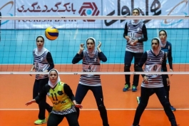 پیروزی بزرگ دختران والیبال پیکان برابر ذوب آهن با حمایت هزار نفری - volleyball women