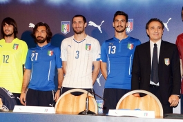 ایتالیا - سری آ - داویده آستوری - مرگ آستوری - تیم ملی ایتالیا - فیورنتینا