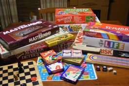 بازی های فکری - خرید بازی - Board Games - بازی های چند نفره - بازی های خانوادگی - اوقات فراغت - شطرنج - دبرنا - دومینو - توئیستر - مونوپولی - روبیک