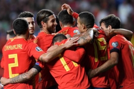 اسپانیا 4-0 جزایر فارو؛ صدرنشینی قاطعانه با درخشش آلکاسر و رودریگو