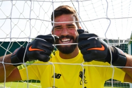 Alisson Becker - Liverpool - دروازه بان لیورپول