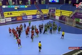 فیلم/ دعوای هندبالیست‌های عربستان بعد از گل خوردن از ایران، به بازیکنان تیم ملی حمله کردند!