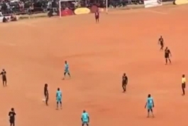 یه حرکت فوق شخمی در فوتبال افریقا