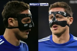 بازیکنانی که مدتی با ماسک بر روی صورت خود بازی کرده اند!
