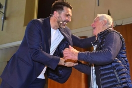 جانلوئیجی بوفون/بهترین دروازه بانان تاریخ فوتبال/بهترین دروازه بان ایتالیا/اسطوره ایتالیا و یوونتوس