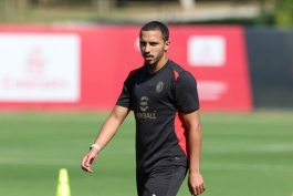 اسماعیل بن ناصر / هافبک الجزایری میلان ایتالیا