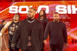 سولو سیکوا؛ ستاره کشتی کج و WWE به همراه MFT در برند اسمکداون