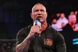 رندی اورتون، ستاره کشتی کج و WWE