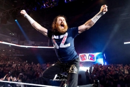 سمی زین، ستاره کشتی کج و WWE در شوی ماندی نایت راو
