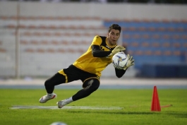 عکس از محمدرضا اخباری دروازه‌بان جدید سپاهان