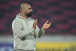 عکس از مازیار زارع سرمربی ملوان