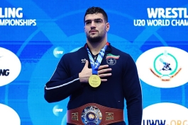 عکس از امیررضا معصومی کشتی گیر آزاد ایران