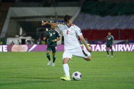 عکس از میلاد محمدی دفاع چپ تیم ملی ایران