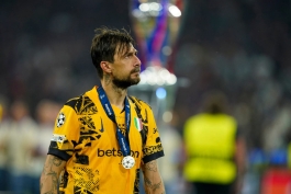 فرانچسکو آچربی مدافع ایتالیایی در زمین - اینتر