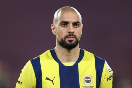 سفیان امرابط هافبک مراکشی در زمین - فنرباحچه