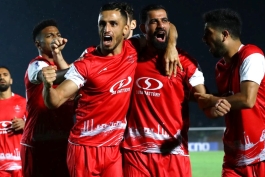 علی علیپور مهاجم پرسپولیس و تیم ملی ایران - محمدحسین کنعانی زادگان مدافع میانی پرسپولیس تهران و تیم ملی ایران