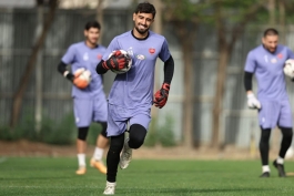 مهرشاد اسدی دروازه بان ذخیره پرسپولیس تهران و الکسیس گندوز دروازه بان خارجی پرسپولیس - لیگ برتر ایران