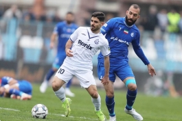 محمد عمری وینگر ملوان و پرسپولیس تهران - روزبه چشمی هافبک استقلال تهران و تیم ملی ایران - لیگ برتر ایران