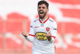 محمد عمری وینگر پرسپولیس تهران  - بازی پرسپولیس و تراکتور - لیگ برتر 